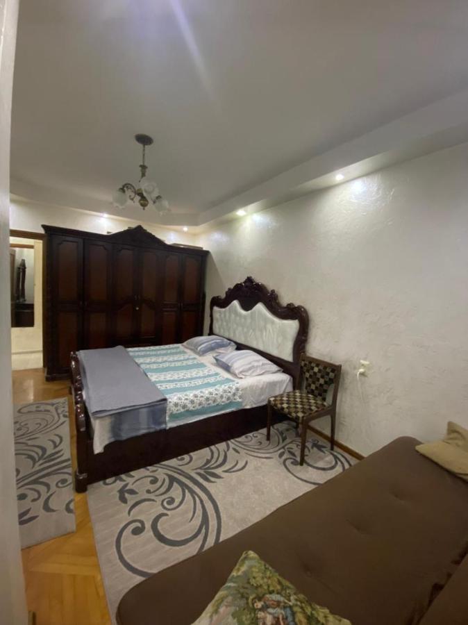 Apartment Ge Zvezda Batumi Luaran gambar