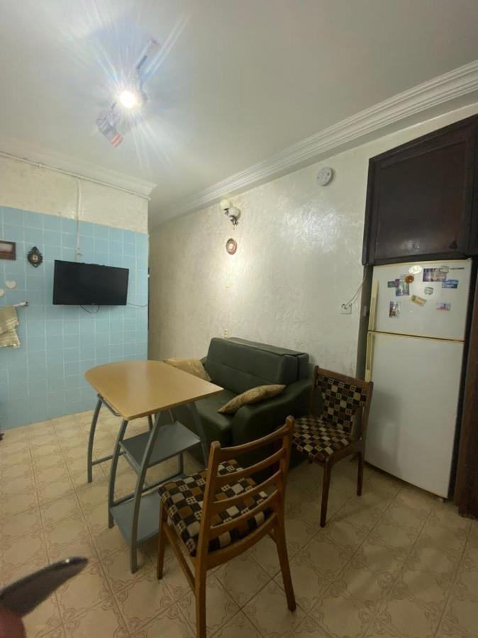 Apartment Ge Zvezda Batumi Luaran gambar